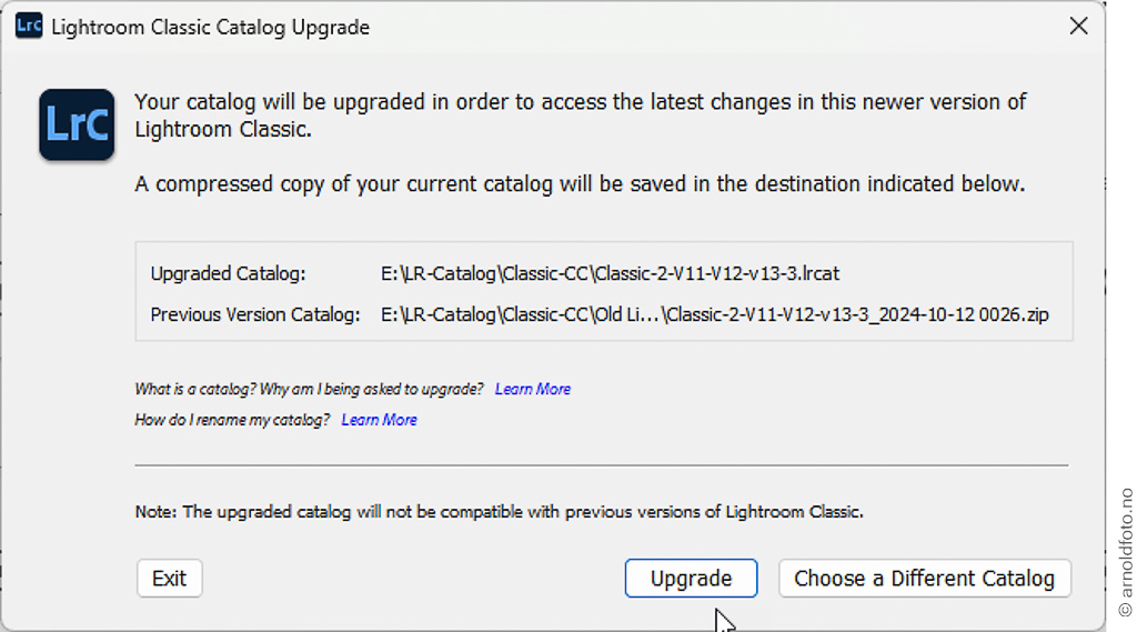 Når Lightroom Classic må oppgradere catalogfila, blir det først lagd en kopi, og den blir oppgradert med samme navn. Den gamle catalogfila blir lagret som en sikkerhetskopi i en egen mappe med navnet Gamle katalogfiler/Old Catalog Files.